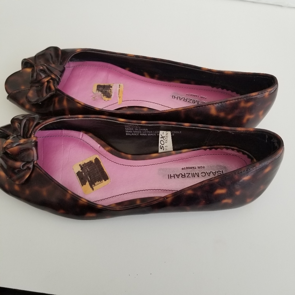 Isaac Mizrahi Isabella peep toe flats